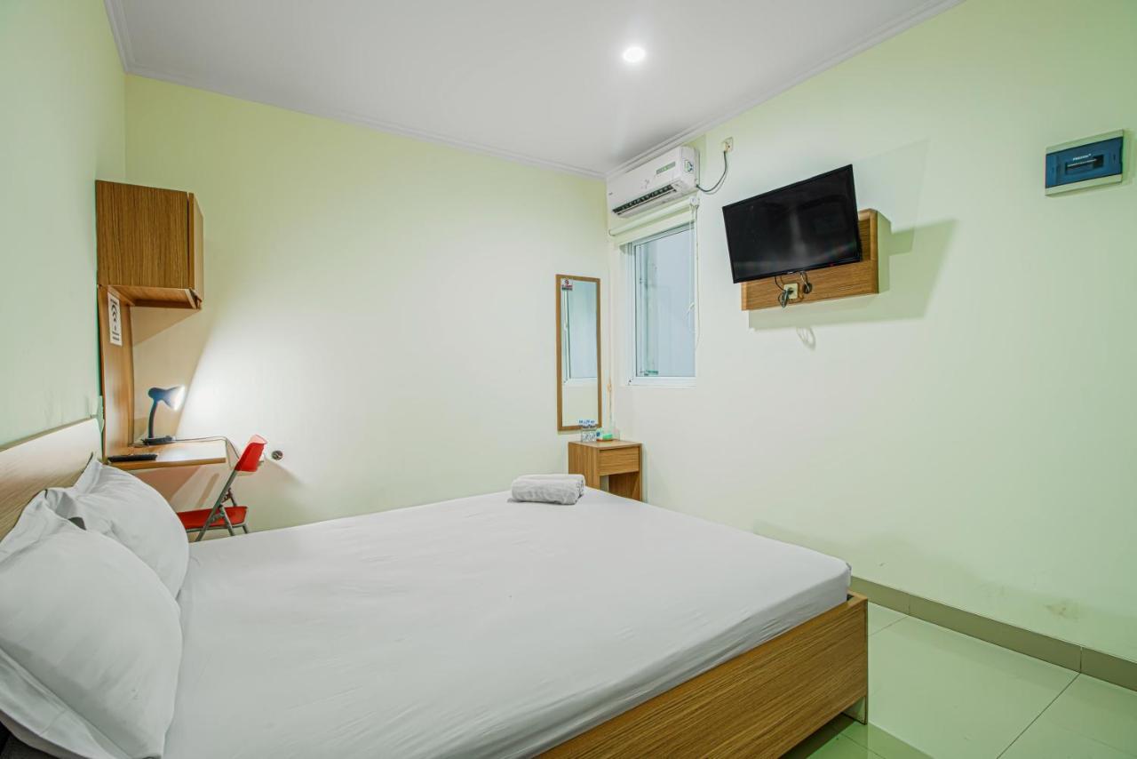 Mutiara Kostel Hotel Bintaro Bagian luar foto