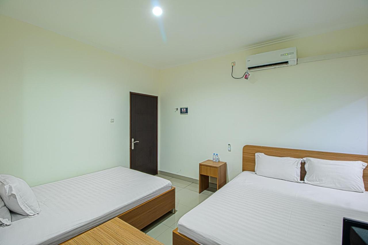 Mutiara Kostel Hotel Bintaro Bagian luar foto